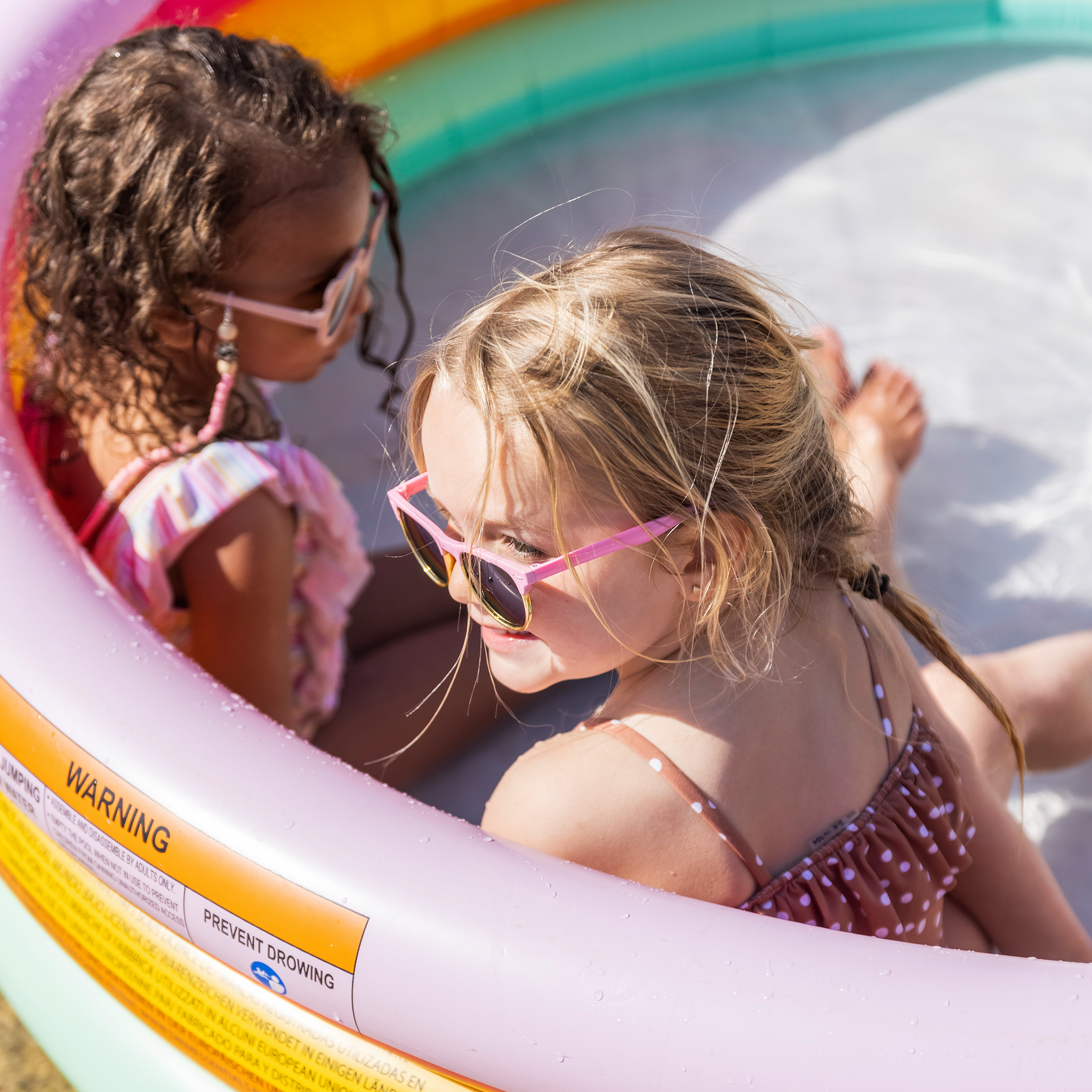 Piscine arc-en-ciel 150cm - Swim Essentials  Swim Essentials Piscine arc-en-ciel 150cm - Swim Essentials myplayground