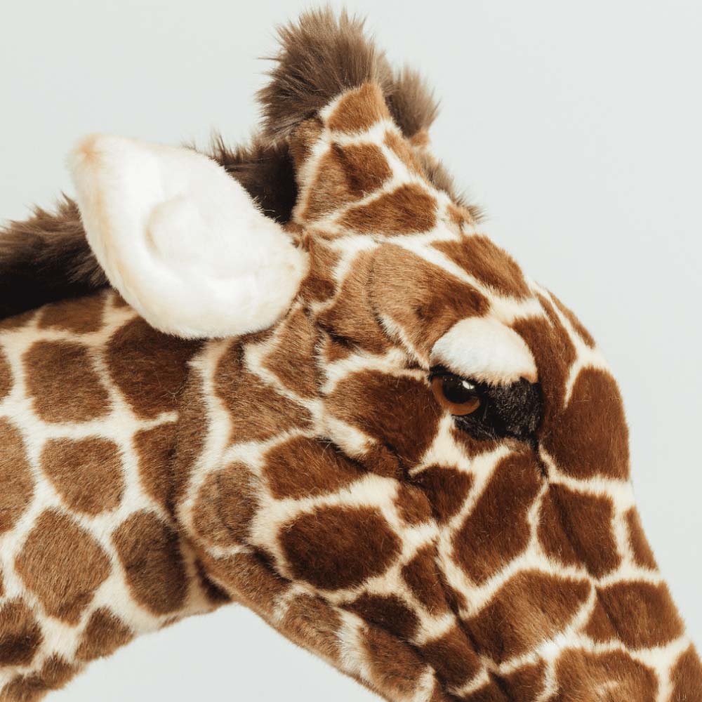 Ma peluche Girafe Zoé - La Pelucherie  LA PELUCHERIE Ma peluche Girafe Zoé - La Pelucherie myplayground