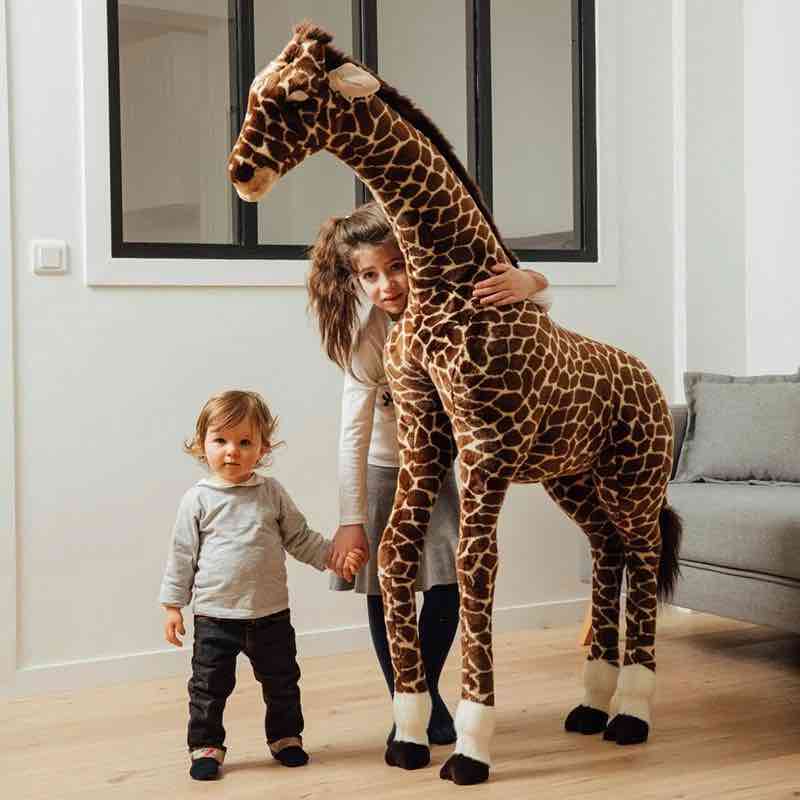 Ma peluche Girafe Zoé - La Pelucherie  LA PELUCHERIE Ma peluche Girafe Zoé - La Pelucherie myplayground