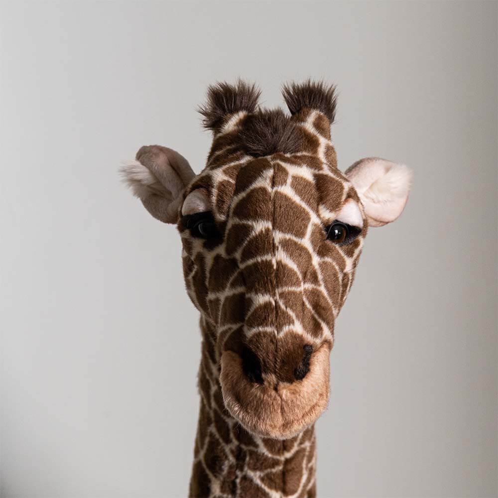 Ma peluche Girafe Zoé - La Pelucherie  LA PELUCHERIE Ma peluche Girafe Zoé - La Pelucherie myplayground