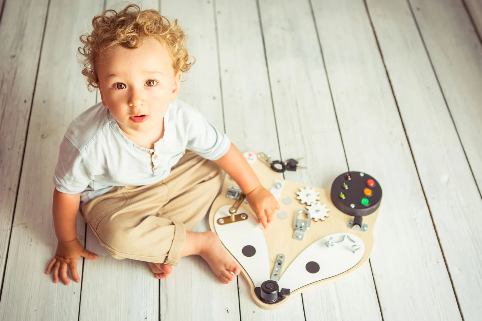Tête de renard Busy Board - Planche sensorielle - Jeu de motricite pour enfant ( 3 ans et + )  FoxyFamily Tête de renard Busy Board - Planche sensorielle - Jeu de motricite pour enfant ( 3 ans et + ) myplayground