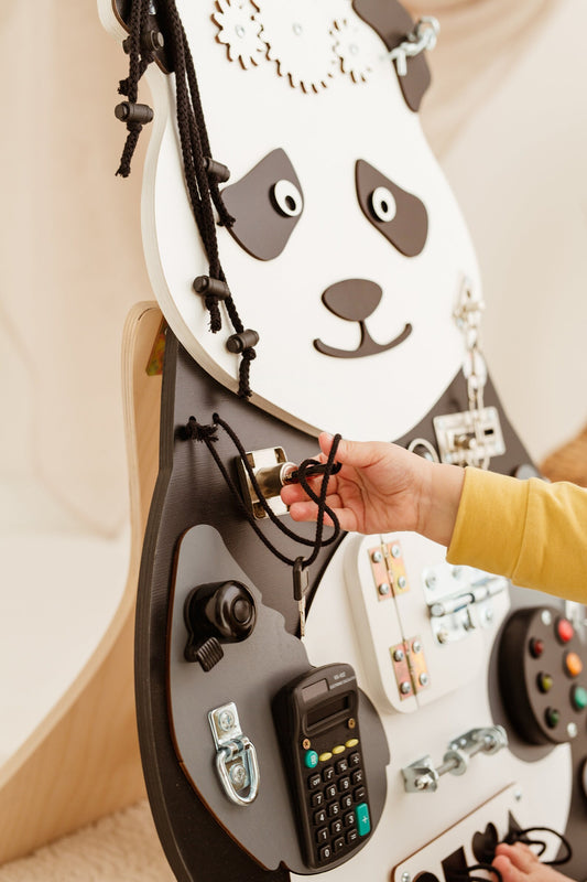 Panda Busy Board  - Planche sensorielle - Jeu de motricite fine pour enfant (3 ans et +)