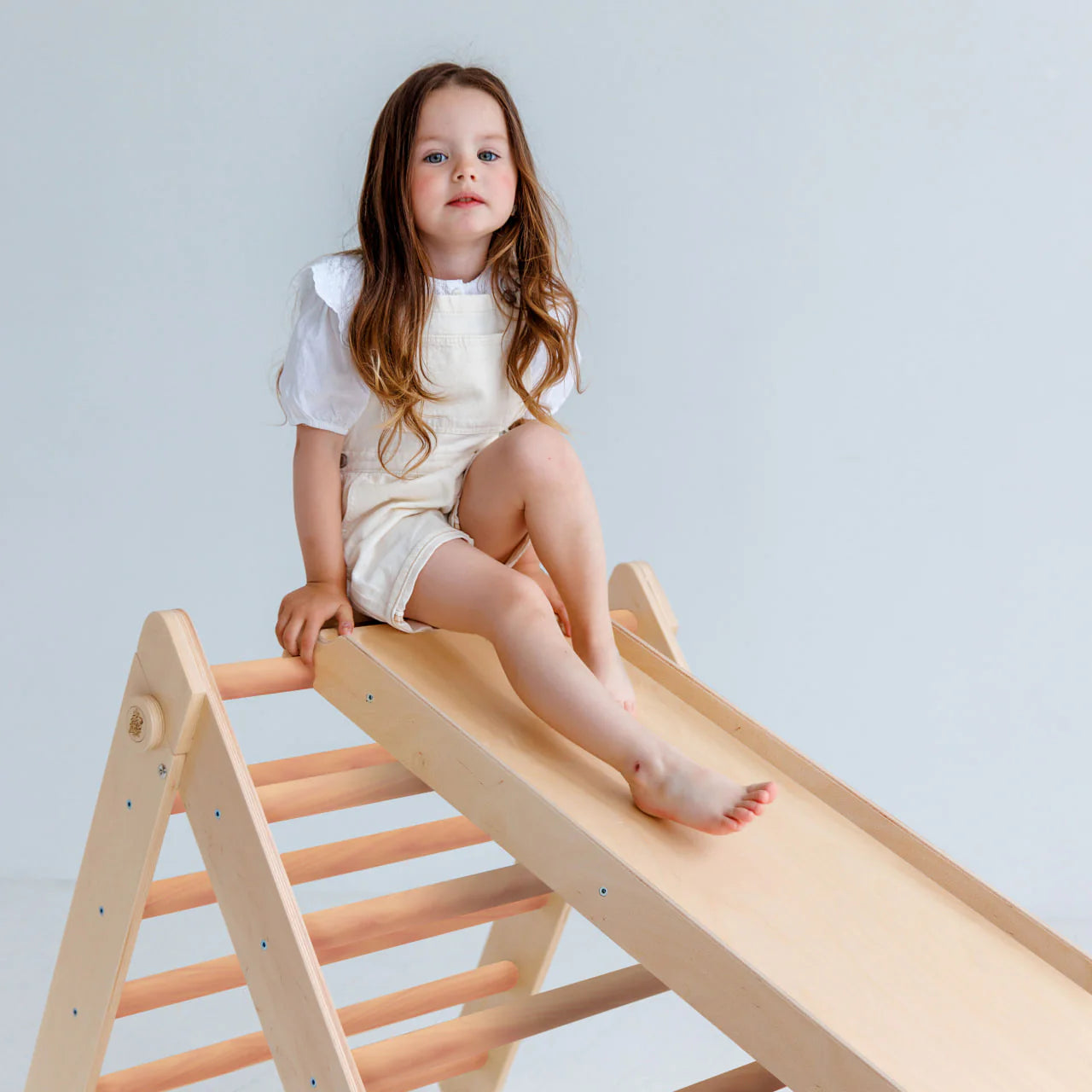 BusyKids - Ensemble (grand) Triangle Pikler + 2 planches à Double Face + Bascule d'Équilibre Nature - Bois Brut (non verni) - 12 à 18 mois  BusyKids BusyKids - Ensemble (grand) Triangle Pikler + 2 planches à Double Face + Bascule d'Équilibre Nature - Bois Brut (non verni) - 12 à 18 mois myplayground