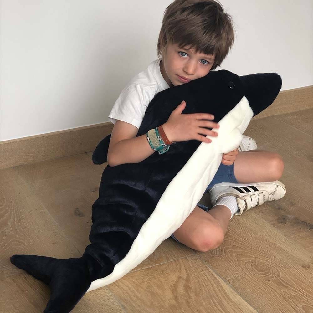 Ma peluche Dauphin Auguste - La Pelucherie  LA PELUCHERIE Ma peluche Dauphin Auguste - La Pelucherie myplayground