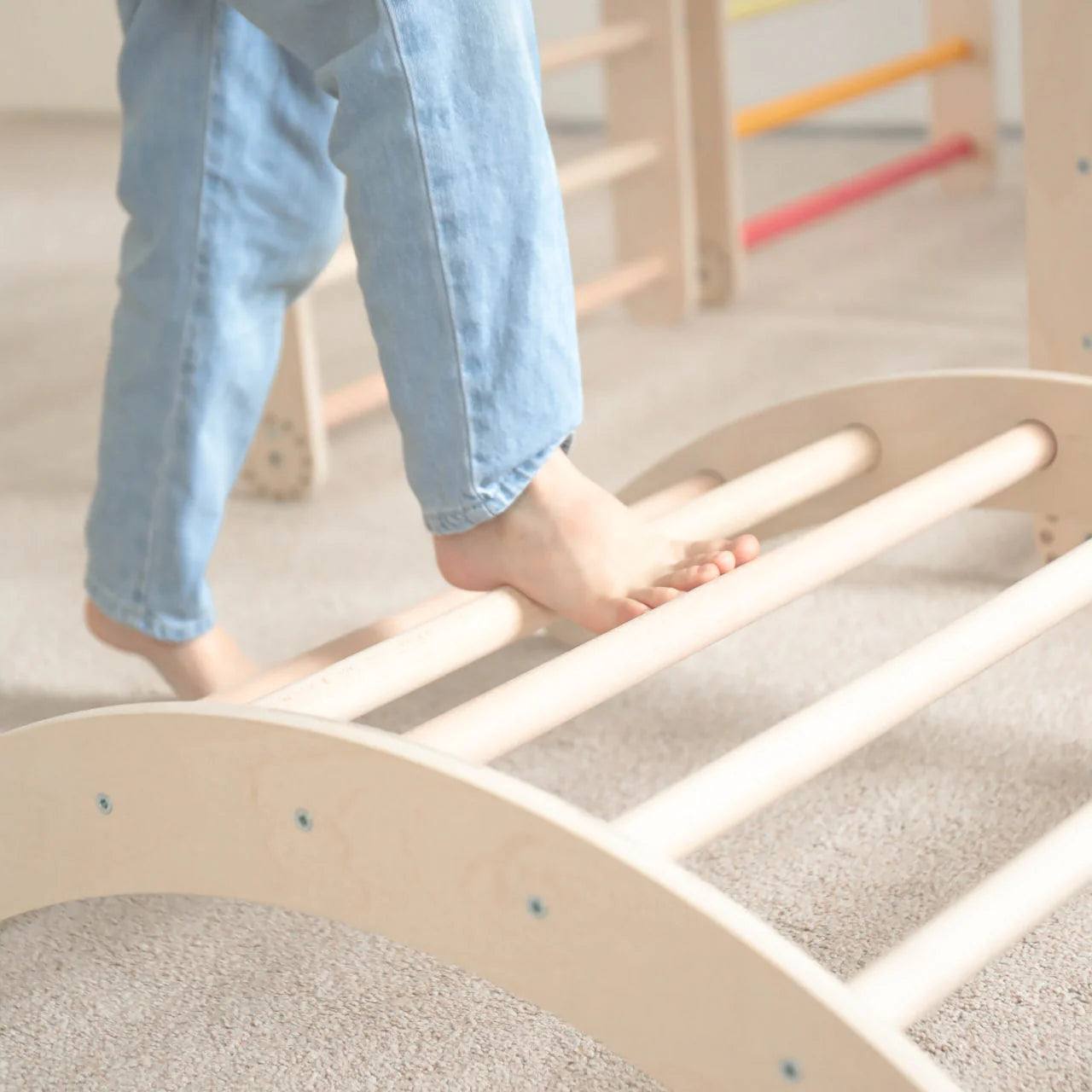 BusyKids - Grand Ensemble d'Escalade Inclinable (set L avec Rocker) - Bois Brut (non verni) - 18 à 24 mois  BusyKids BusyKids - Grand Ensemble d'Escalade Inclinable (set L avec Rocker) - Bois Brut (non verni) - 18 à 24 mois myplayground