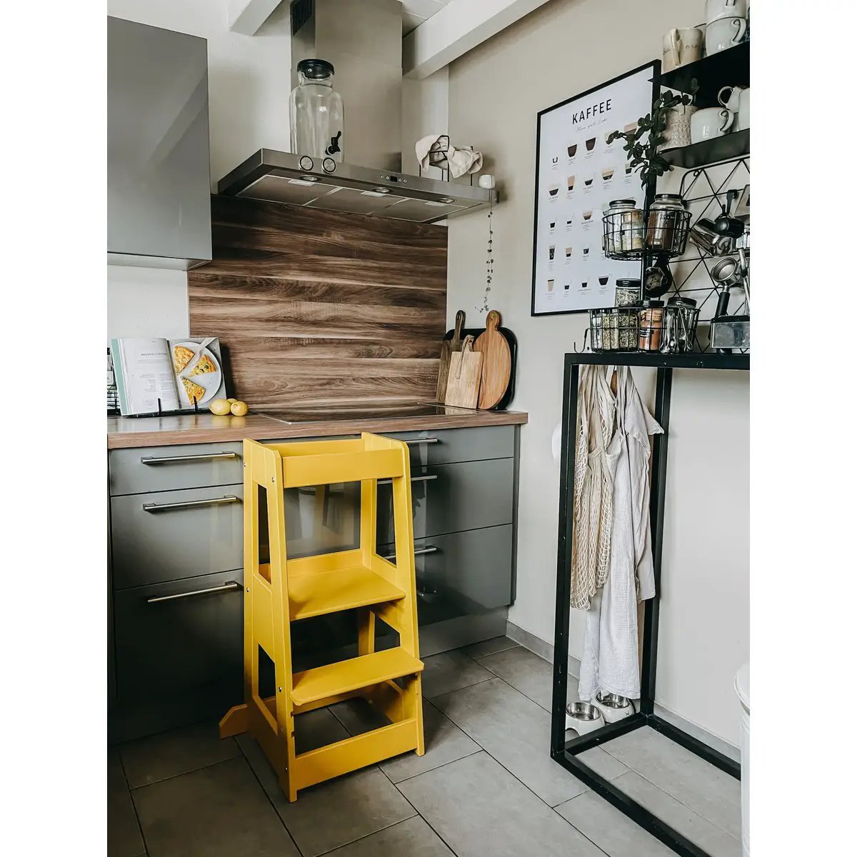 tiSsi® learning tower FELIX beech sunflower YELLOW by tiSsi ® Familie beginnt mit uns™