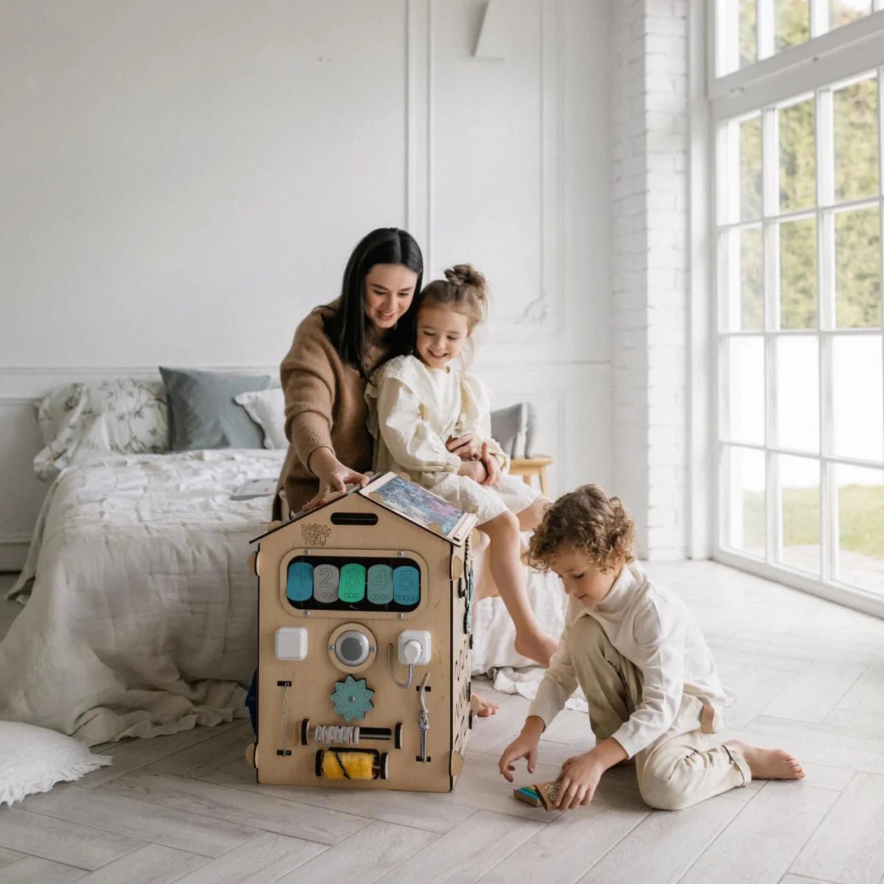 Ensemble Maisonnette et Cube Interactif - menthe, bois natura, 12 à 18 mois - BusyKids - myplayground