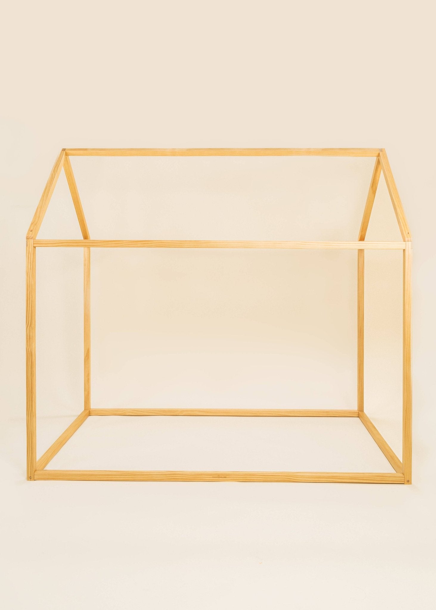 Structure de la maison en bois naturel - Coco Village - myplayground