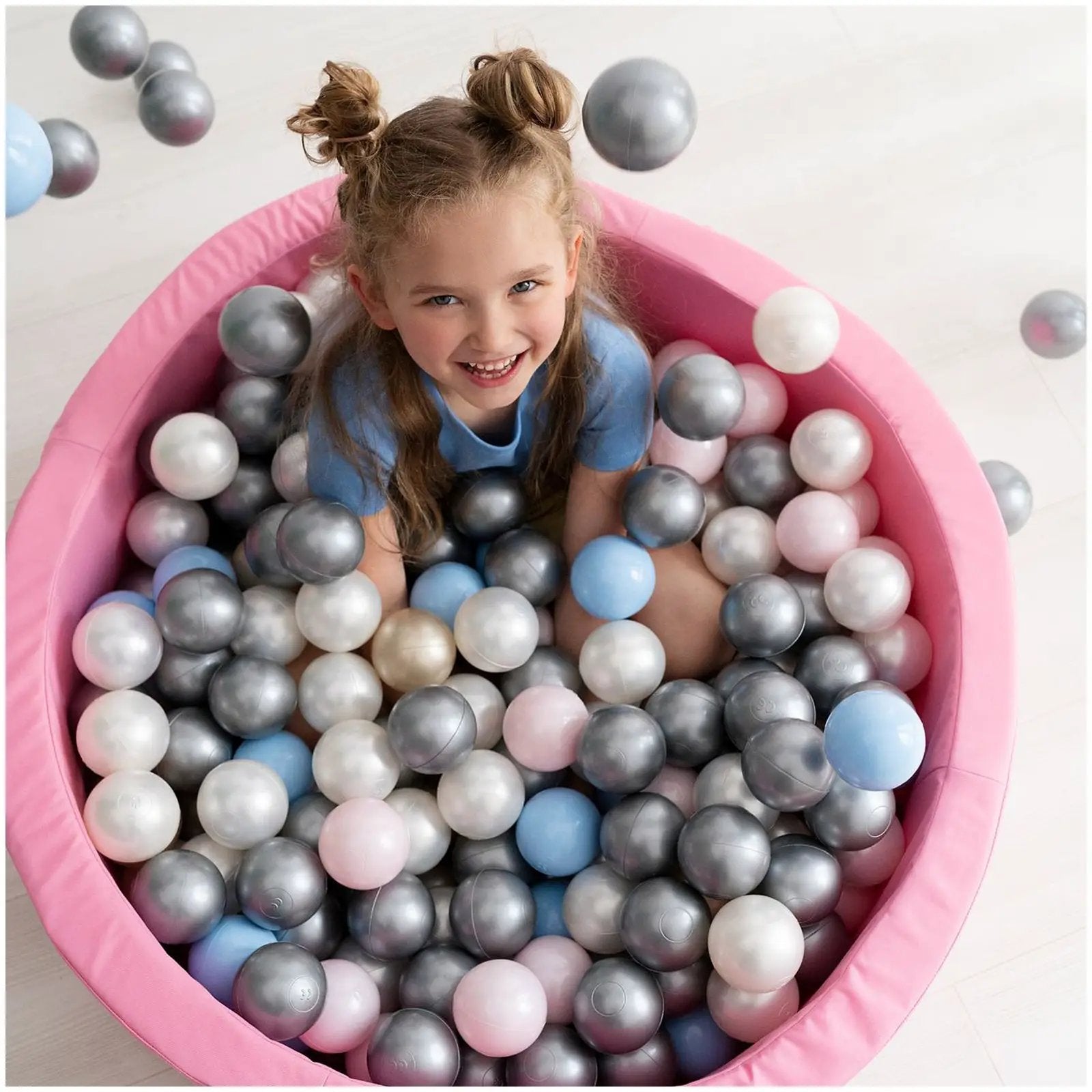 Boule de piscine à balles - 6 cm, lot de 200 pcs : perle, argent, perle bleu clair - Plush Nest - Misioo by Misioo