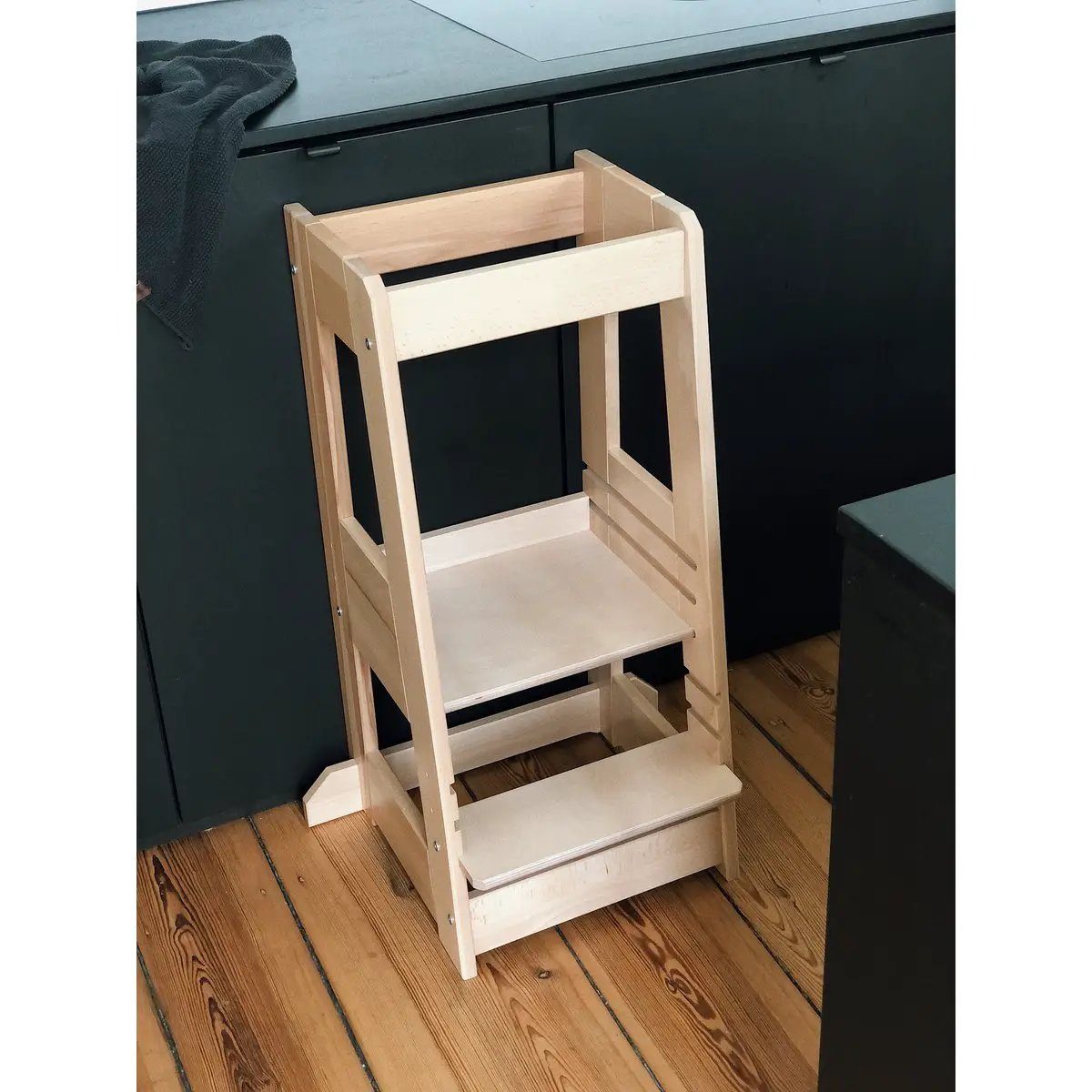 tiSsi® learning tower FELIX NATURAL beech by tiSsi ® Familie beginnt mit uns™