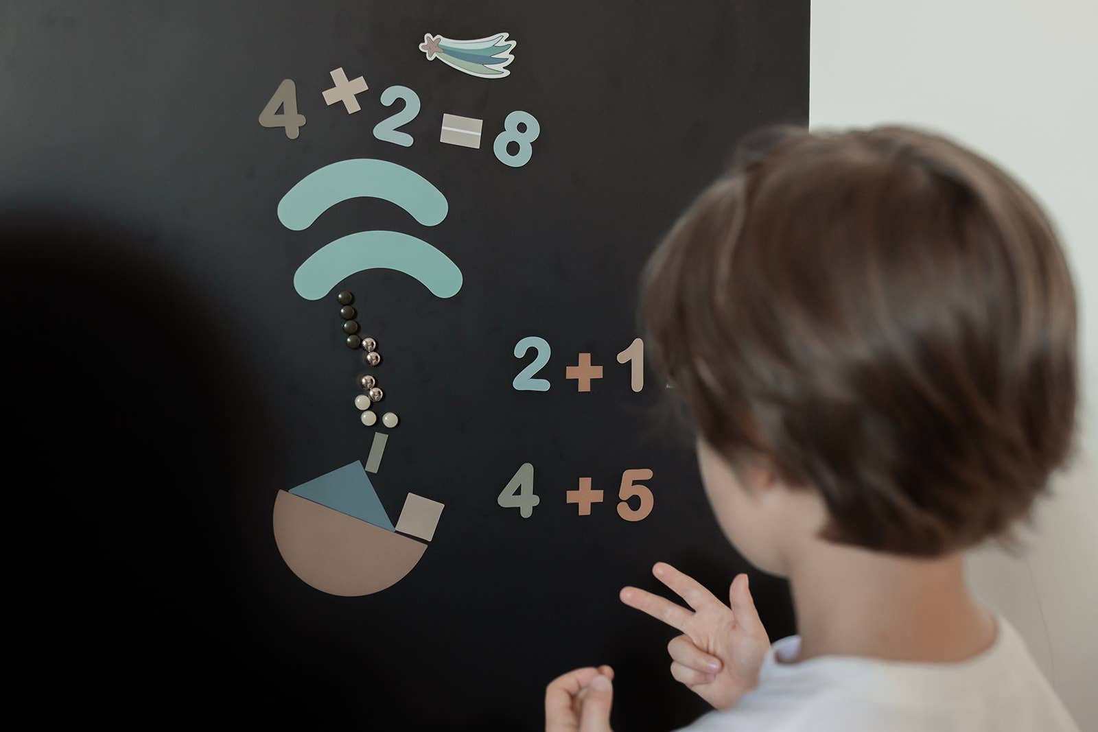 Chiffres magnétiques - bleu caramel - lot de 100 magnets - myplayground