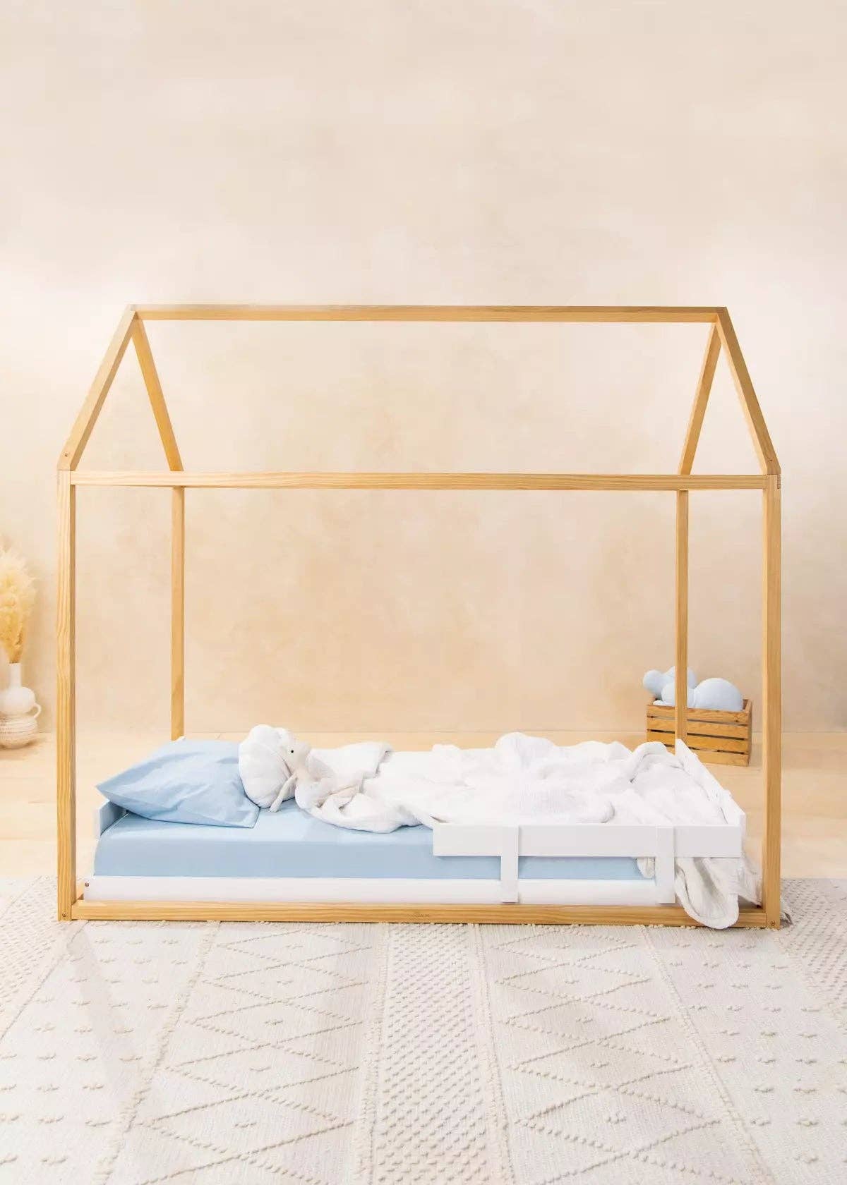 Structure de la maison en bois naturel - Coco Village - myplayground