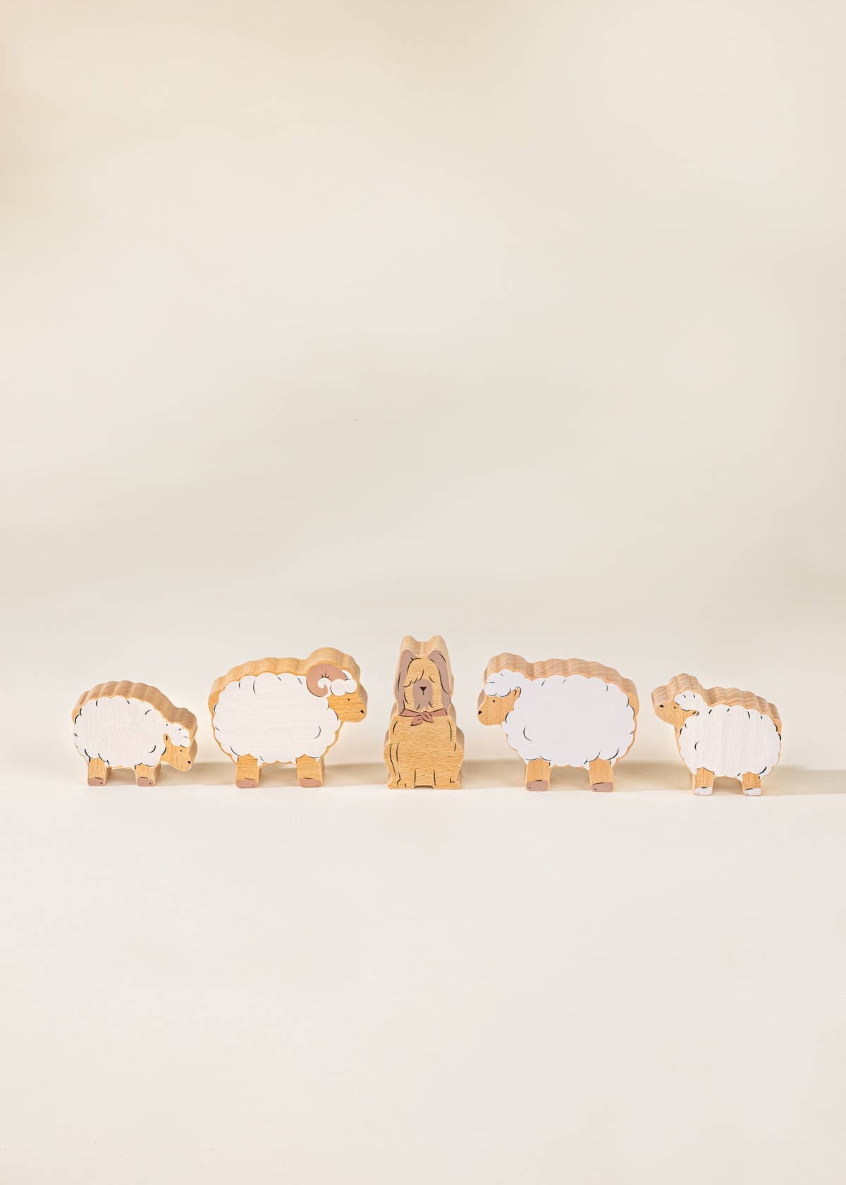 Set de 5 animaux de berger sur assiette en bois - Coco Village - myplayground