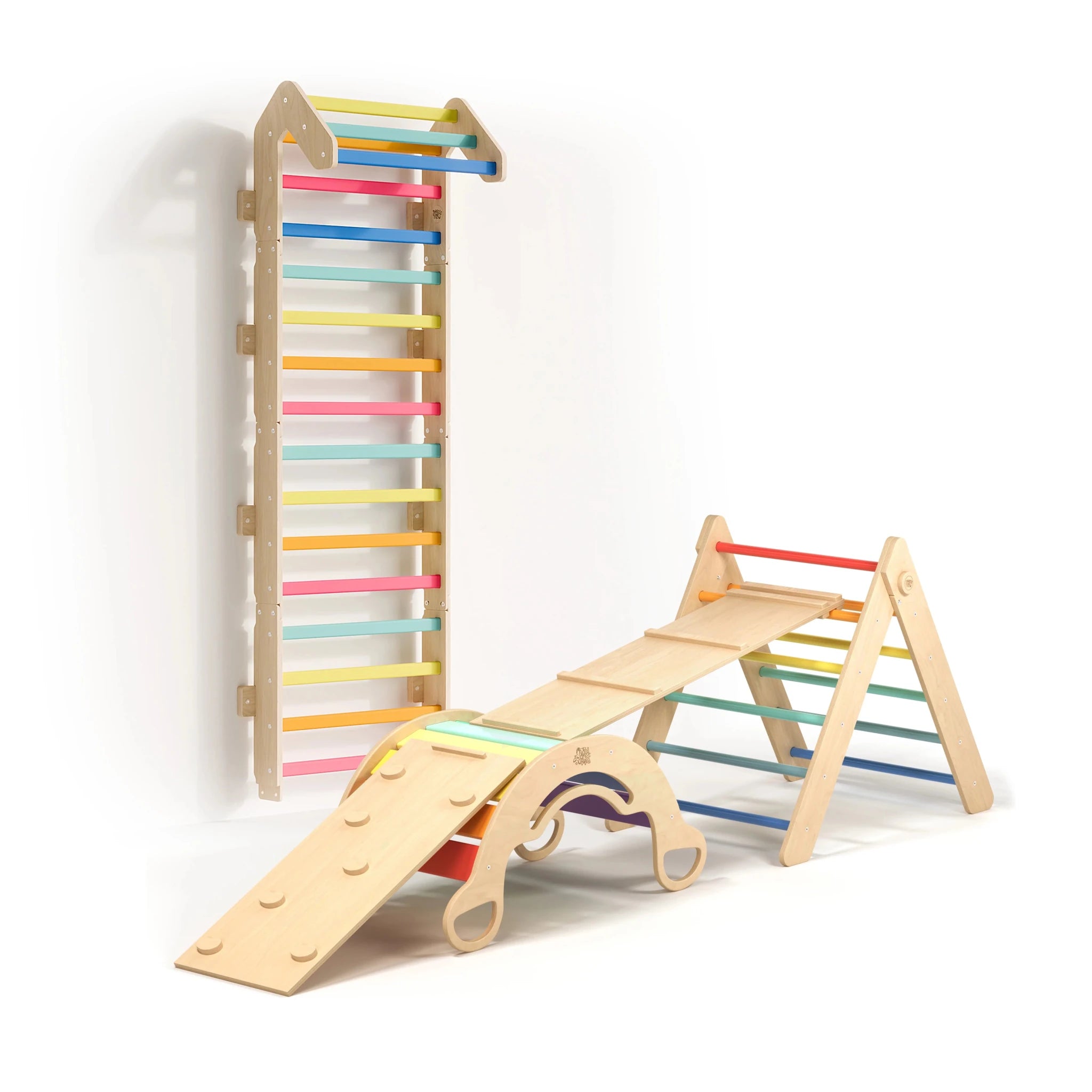 Ensemble (Maxi) Mur Suédois + Triangle Pikler + Bascule + 2 Planches à Double Face - Arc - en - ciel, bois natura, 12 à 18 mois - BusyKids - myplayground