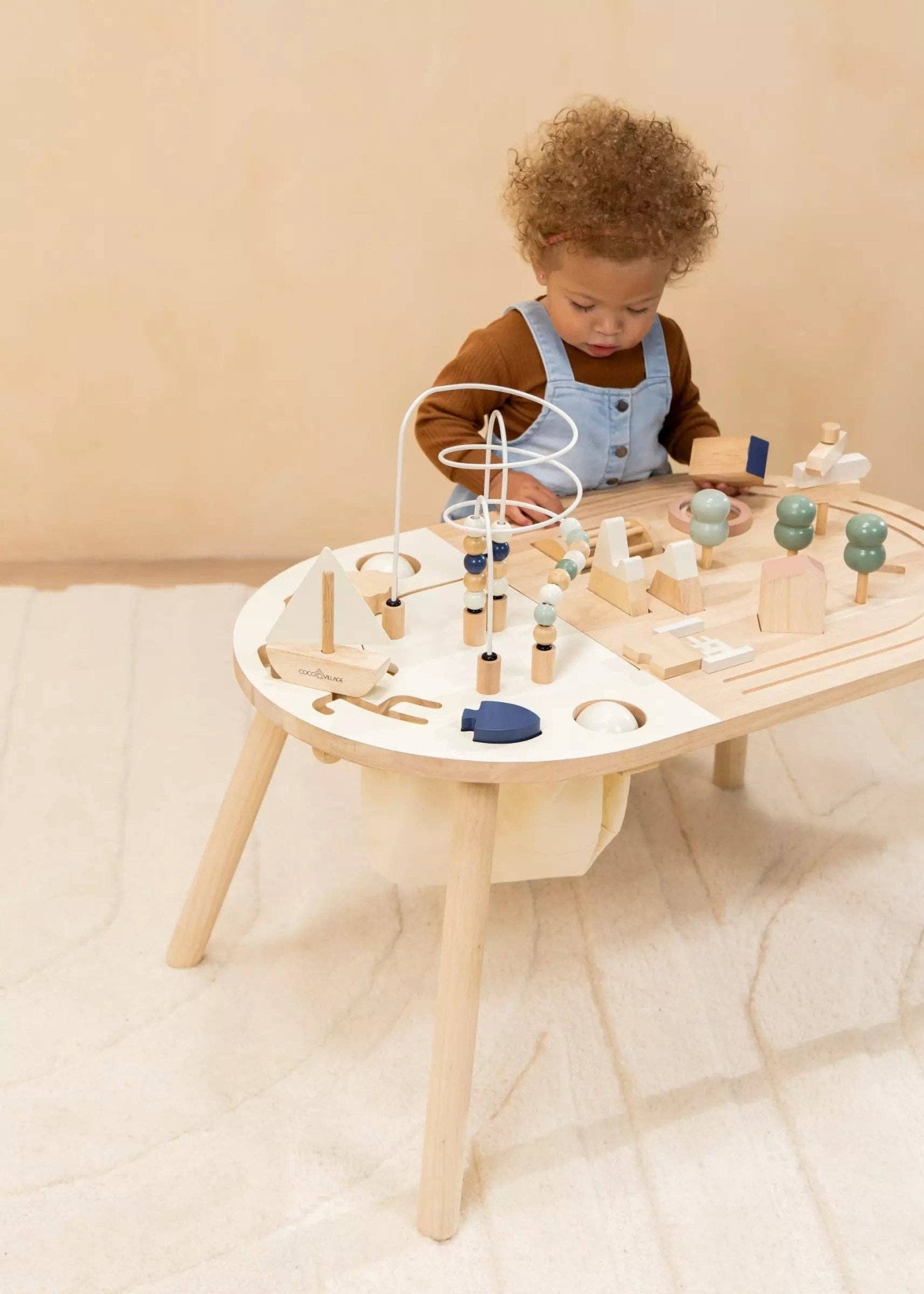Table d'activités en bois - Coco Village - myplayground