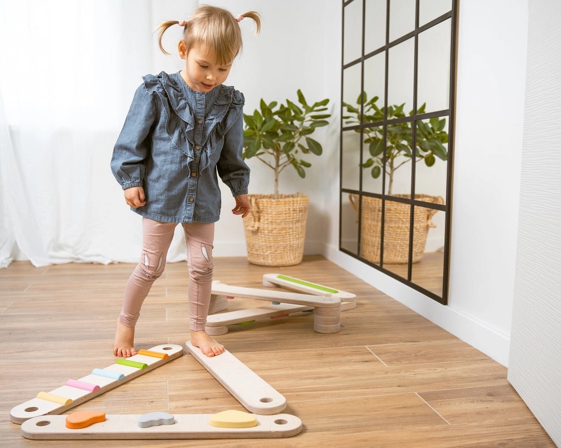 Ensemble de Poutres d'Équilibre en Bois - 8 Poutres, Poutre d'Équilibre à Double Face - Jeu de Motricité Enfant - Happymoon - myplayground