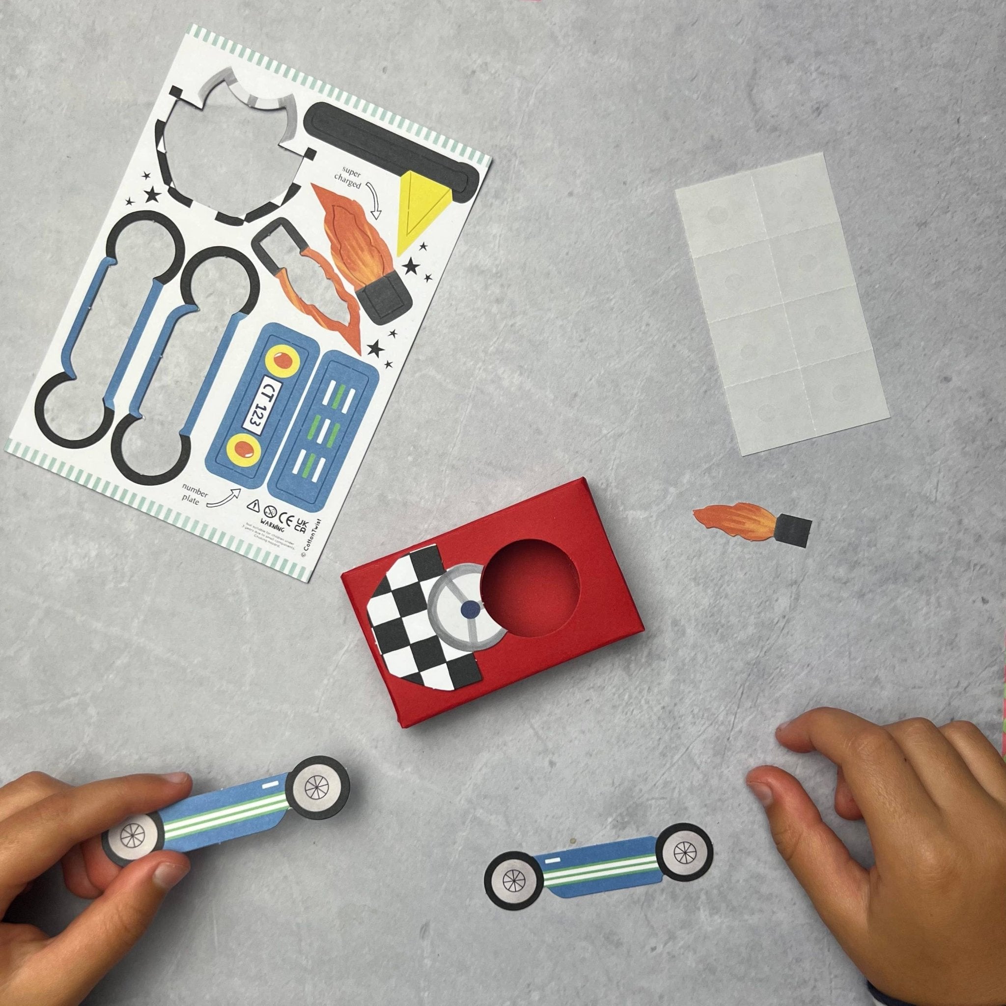 Créez votre propre voiture de course Matchbox - myplayground
