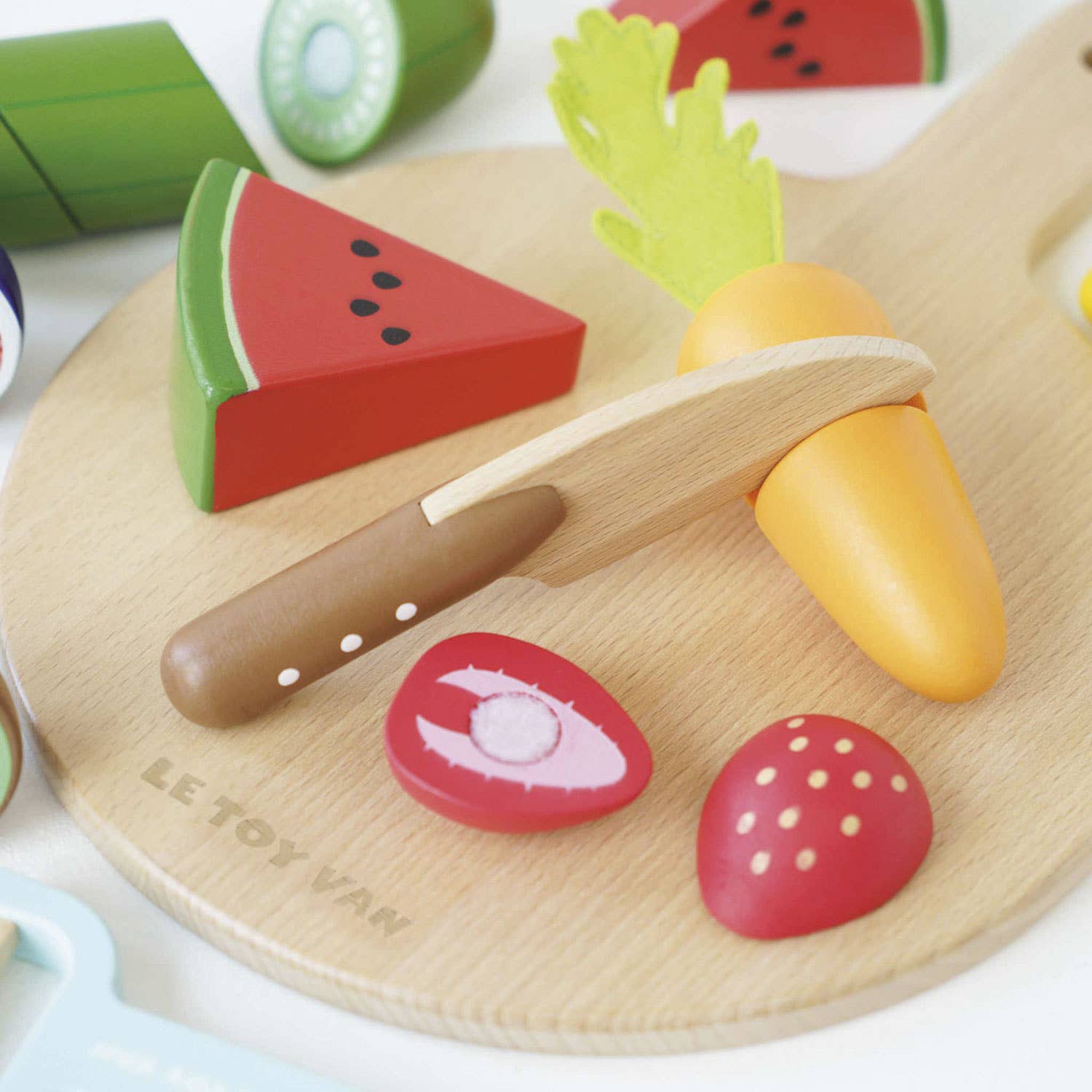 Planche à découper et super aliments - Jeu sensoriel enfant - myplayground
