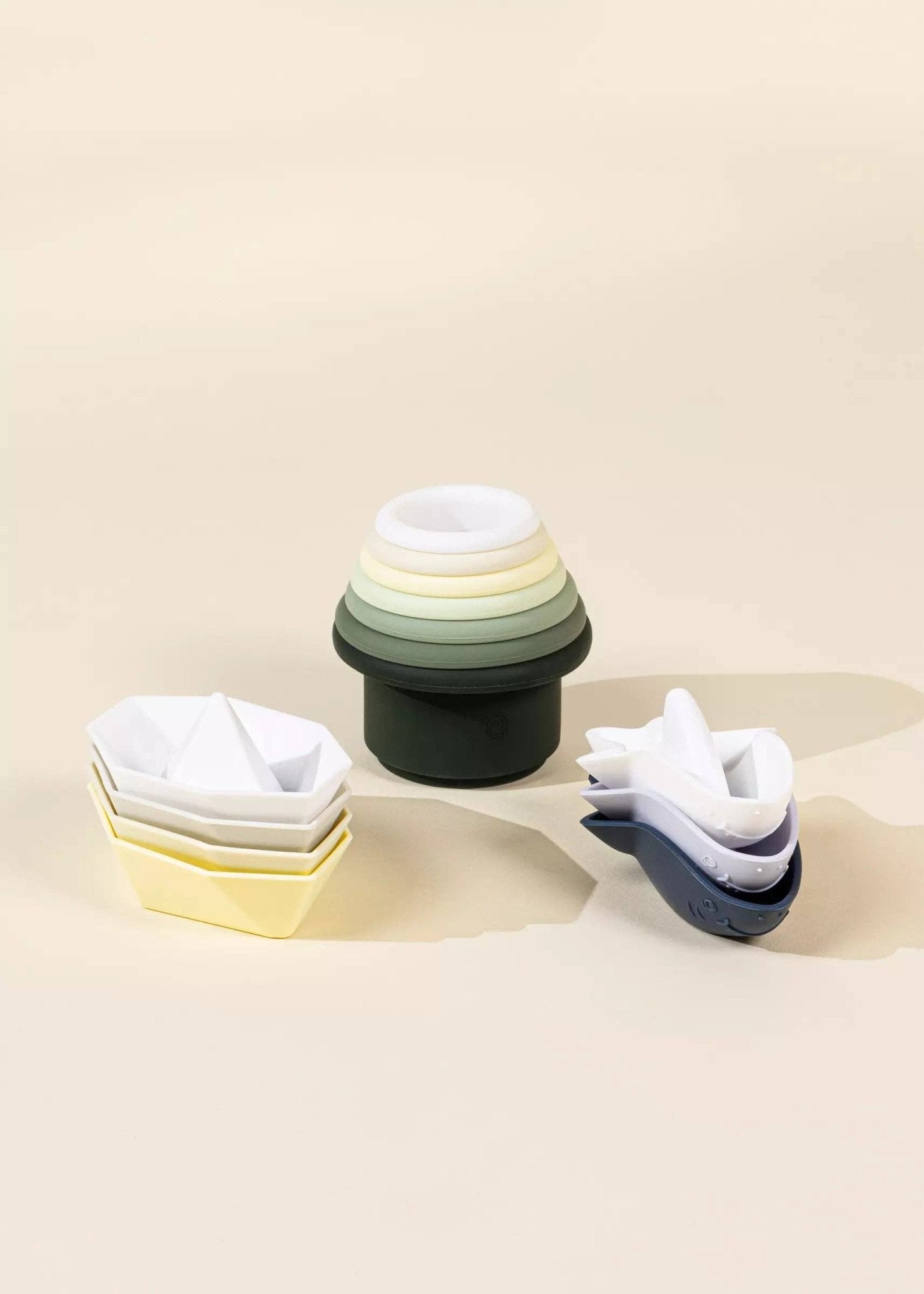3 ensembles de jouets de bain empilables en silicone - Jeu de bain enfant - Coco Village - myplayground