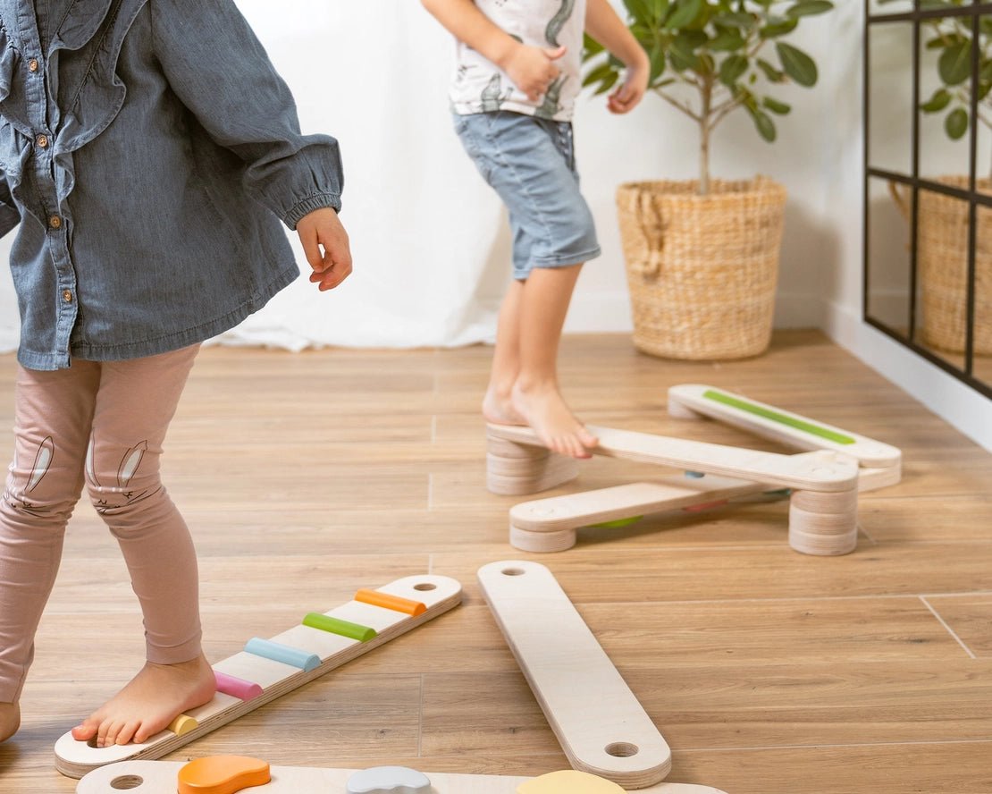 Ensemble de Poutres d'Équilibre en Bois - 8 Poutres, Poutre d'Équilibre à Double Face - Jeu de Motricité Enfant - Happymoon - myplayground