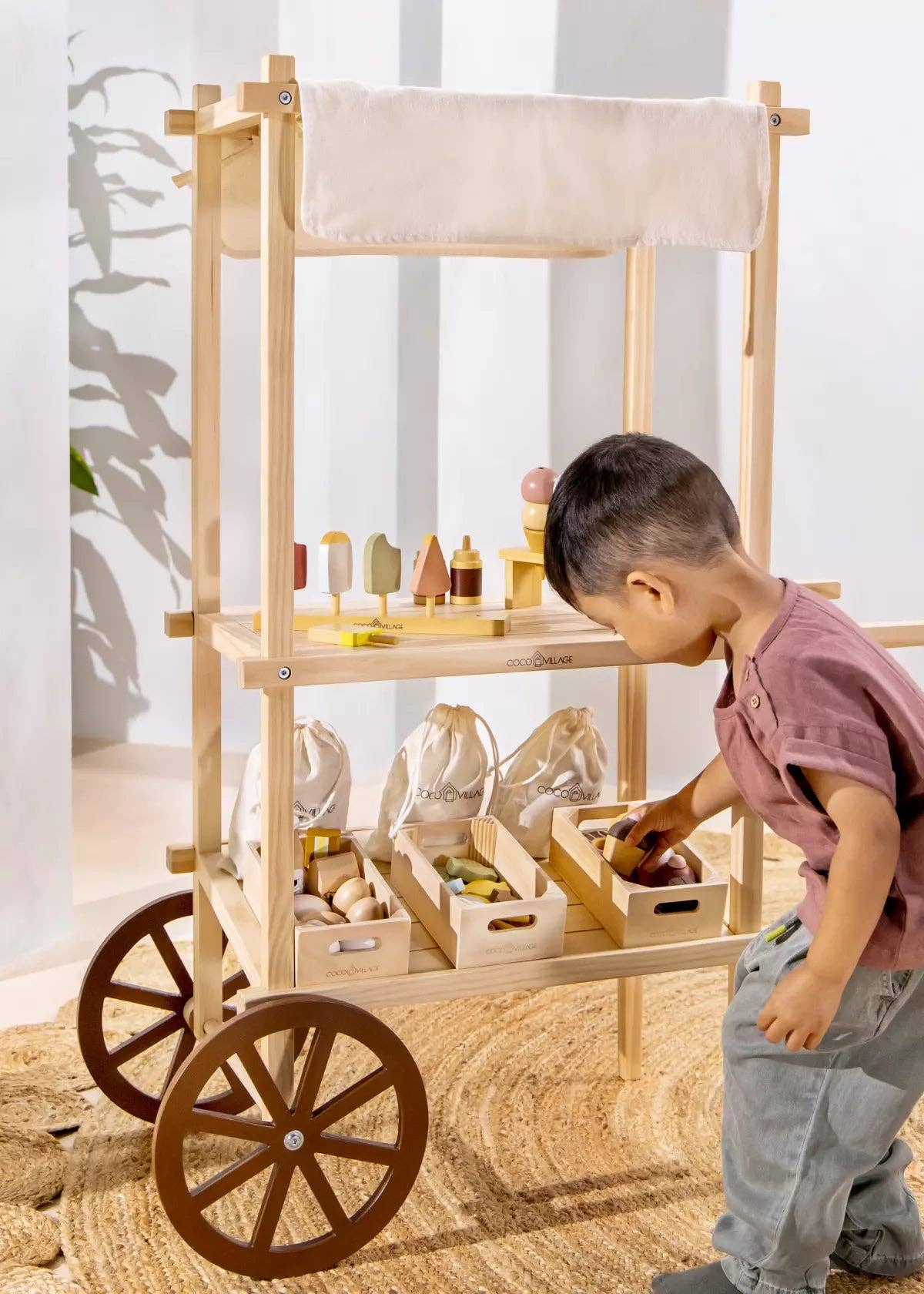Mini stand de jeux en bois - Coco Village - myplayground