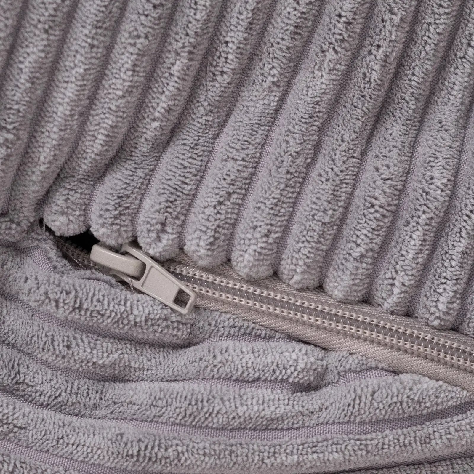 Fauteuil Huggy Bear - 68x45, gris velours côtelé - Plush Nest by Misioo