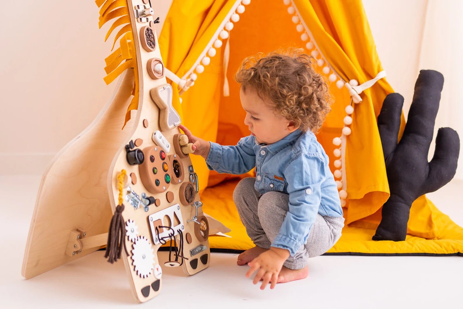 Girafe busy Board - Planche sensorielle - Jeu de motricite fine pour enfant ( 3 ans et + ) - myplayground