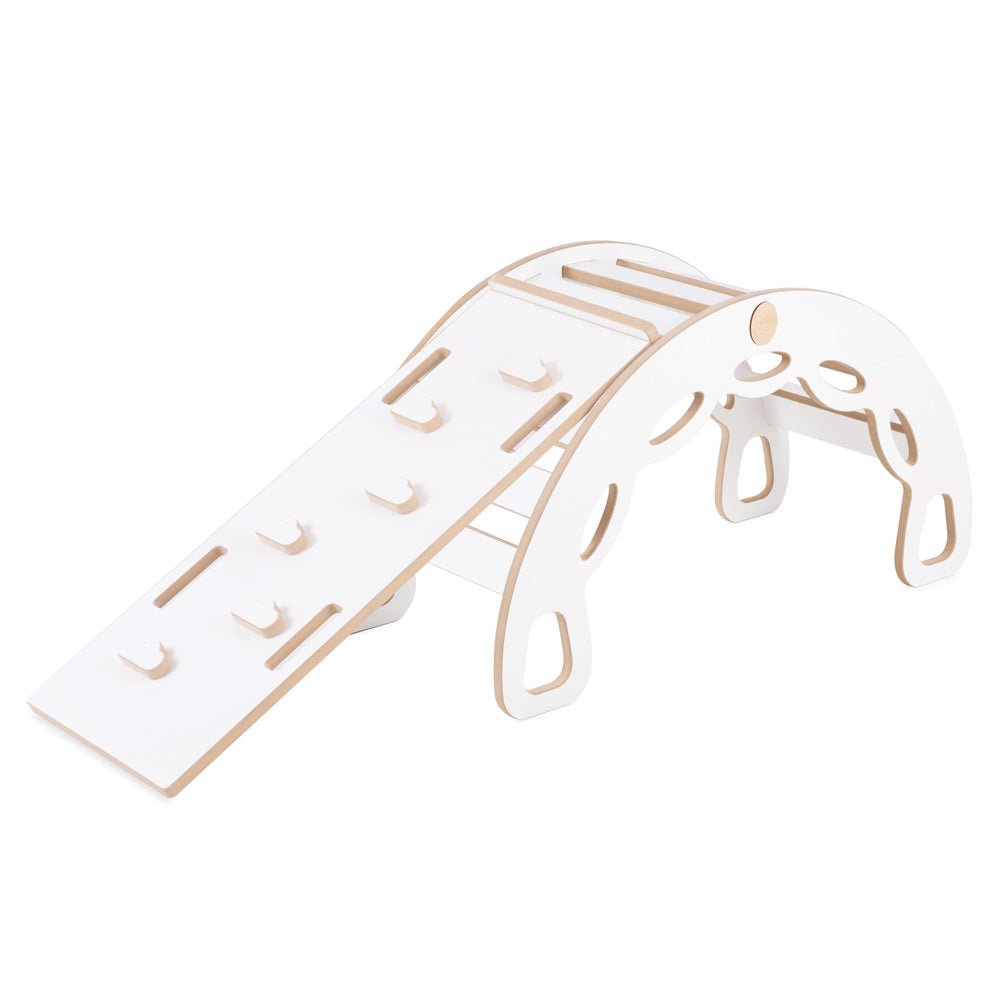 Bascule 4 en 1 - bois blanc, avec mur d’escalade, toboggan et coussin en velours rose, motricité - Plush nest - myplayground