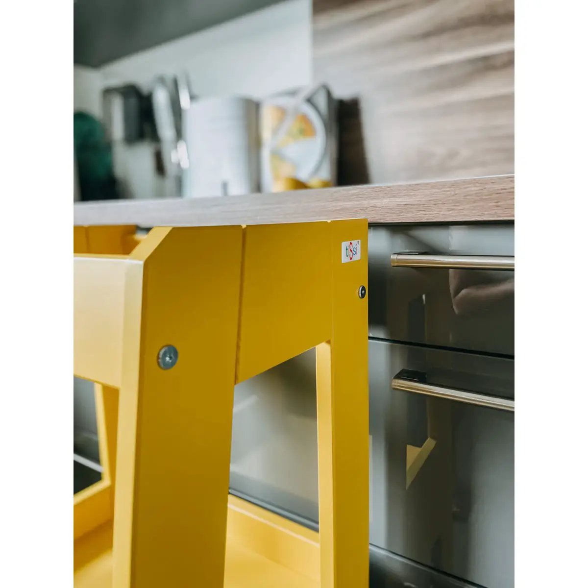 tiSsi® learning tower FELIX beech sunflower YELLOW by tiSsi ® Familie beginnt mit uns™