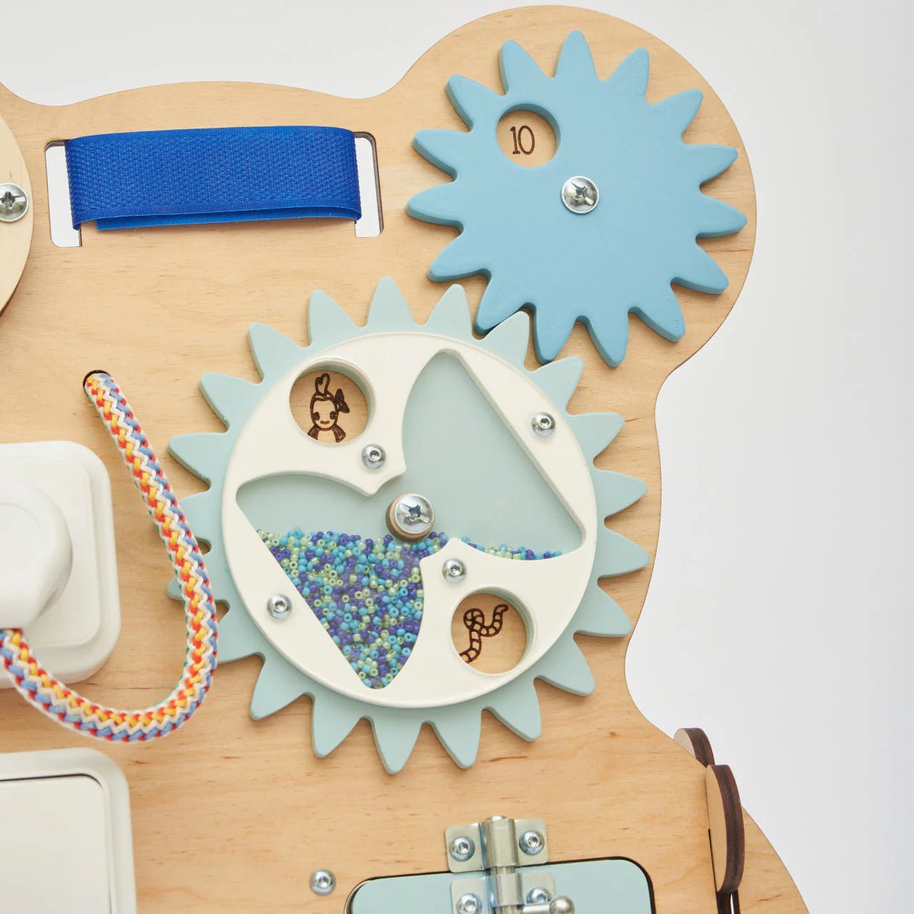 Busy Board « Ourson Curieux » - Bois Natura, 12 mois - BusyKids - myplayground