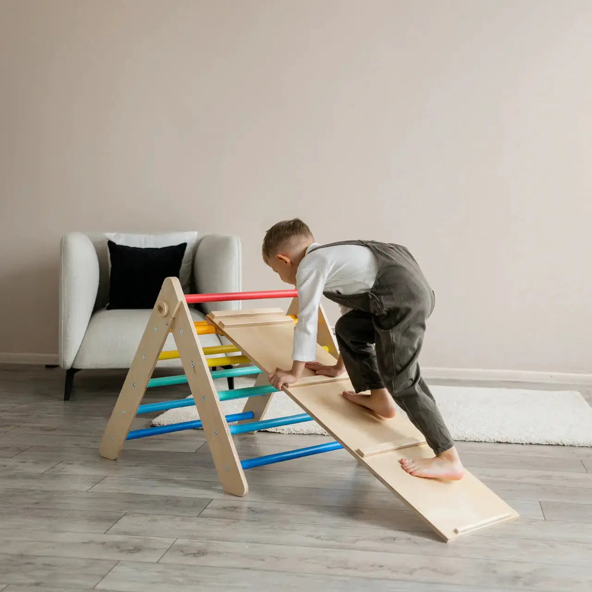 Ensemble Triangle Pikler et Planche à Double Face - Arc-en-ciel, Bois Natura, 12 à 18 mois - BusyKids by BusyKids