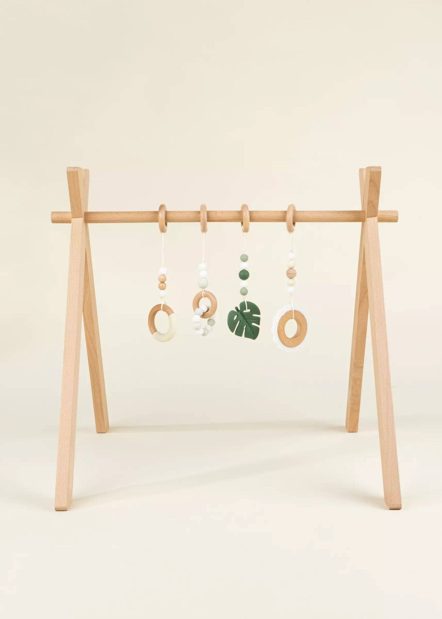 Ensemble de hochets à suspendre en bois et en silicone pour Play Arch (4) - Coco Village - myplayground