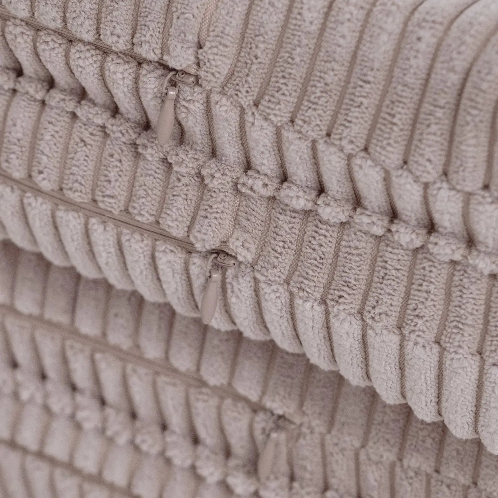 Tapis fleur - 15x115x5 cm, velours côtelé beige moelleux, tapis de jeu - Plush Nest by Misioo