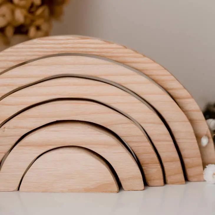 Grands blocs à empiler naturels, 6 pièces by Q Toys